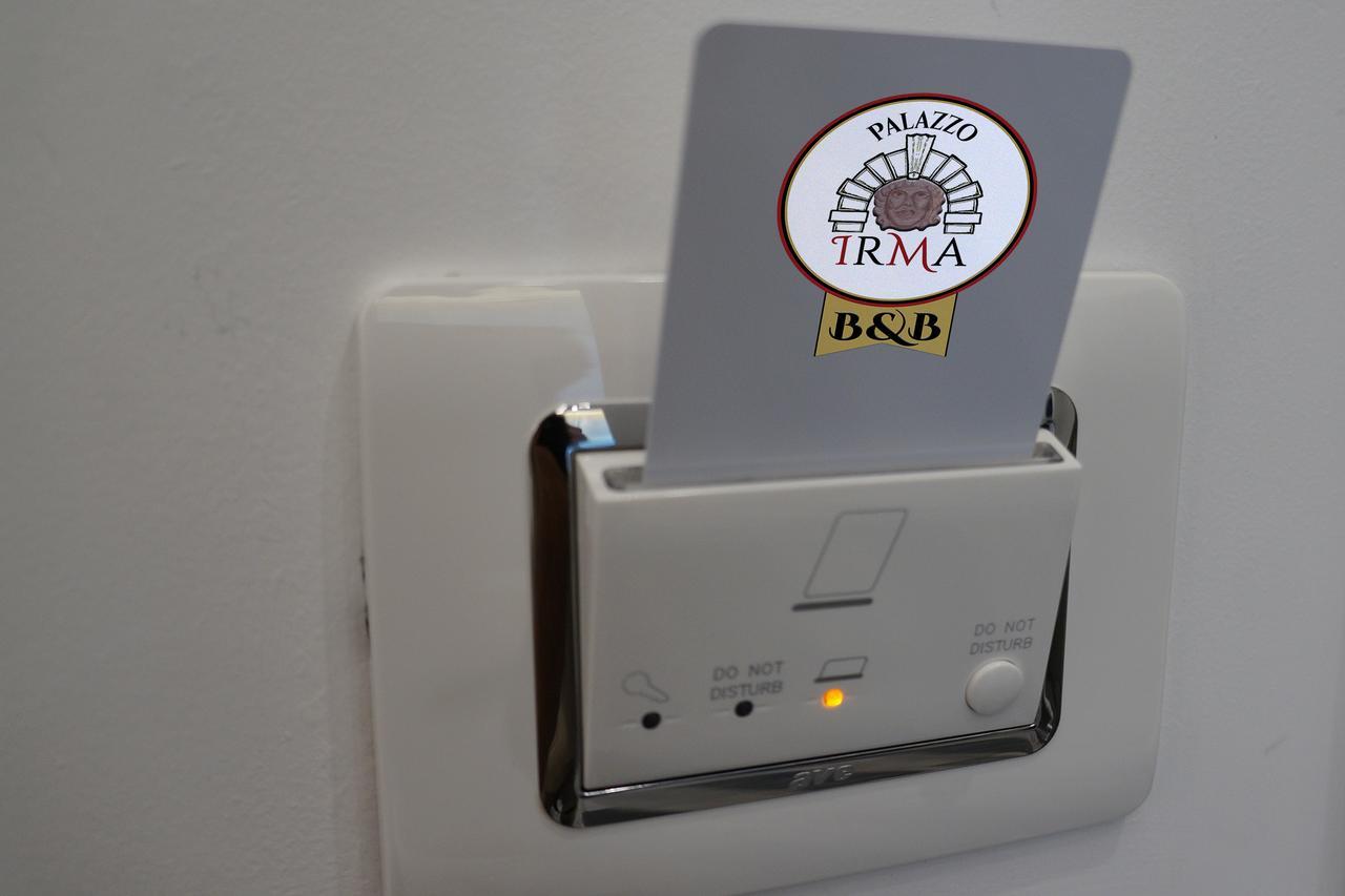 Palazzo Irma - Hotel - B&B Luxury Vibo Valentia Bagian luar foto
