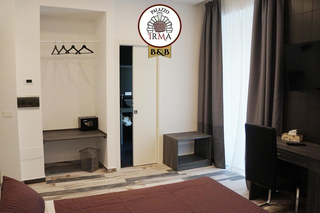 Palazzo Irma - Hotel - B&B Luxury Vibo Valentia Bagian luar foto
