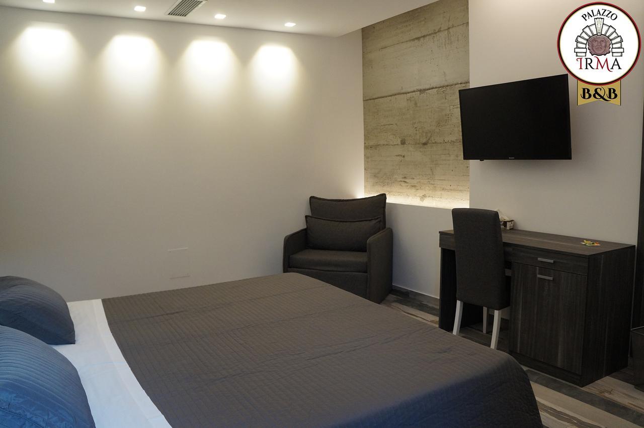 Palazzo Irma - Hotel - B&B Luxury Vibo Valentia Bagian luar foto
