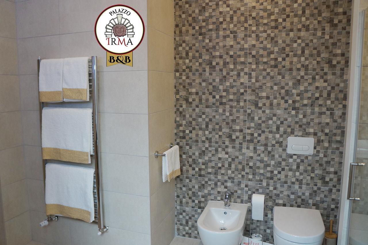 Palazzo Irma - Hotel - B&B Luxury Vibo Valentia Bagian luar foto