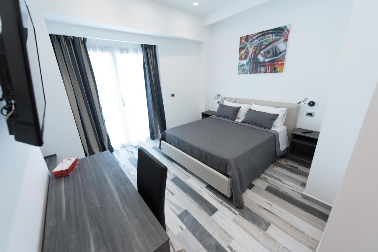 Palazzo Irma - Hotel - B&B Luxury Vibo Valentia Bagian luar foto